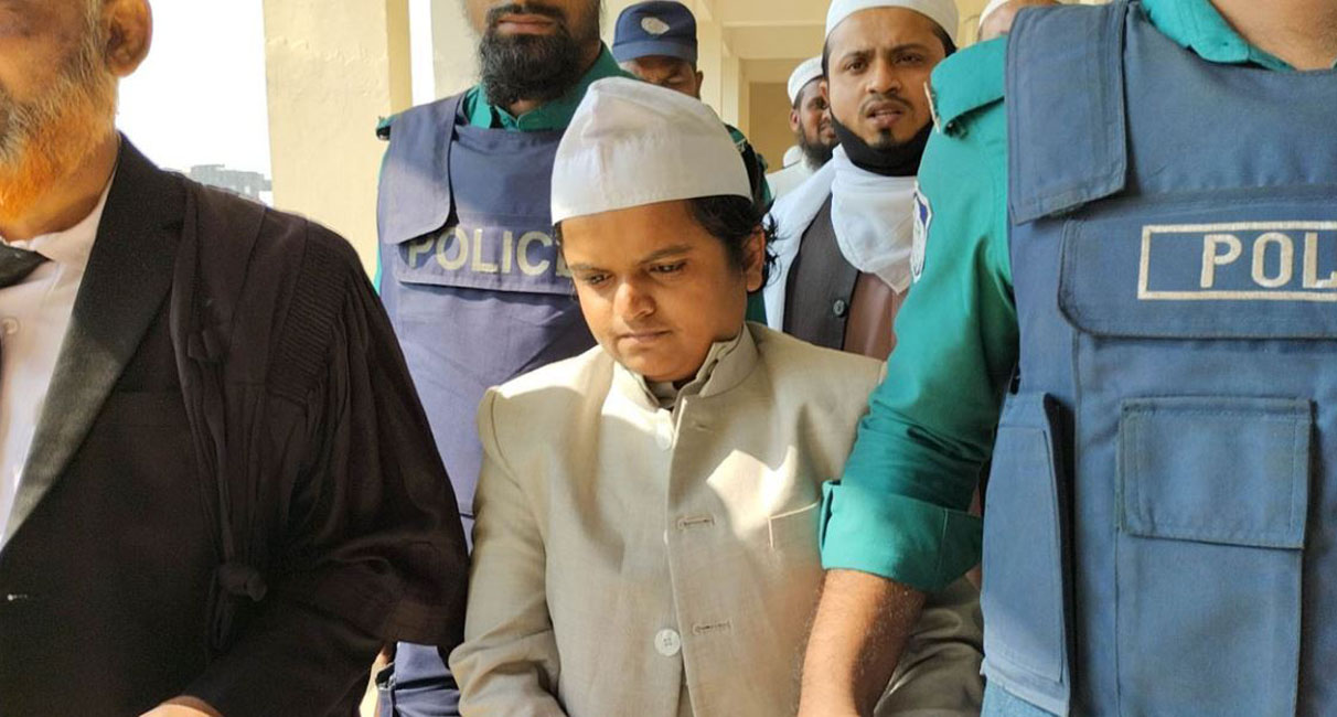শিশুবক্তা রফিকুল মাদানীর বিচার শুরু